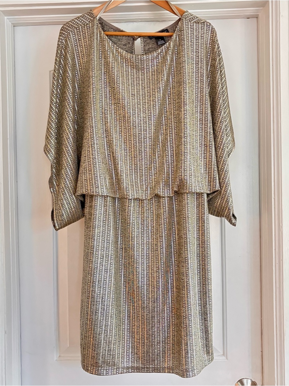 Jessica Howard Metallic Gray & Gold Dress  SZ 12
